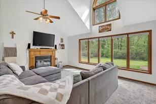 869 Beech St, Lake Odessa, MI 48849 - Photo 11