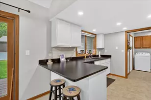 869 Beech St, Lake Odessa, MI 48849 - Photo 15