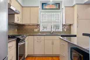 663 N 5th Ave, Ann Arbor, MI 48104 - Photo 7