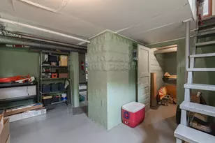 817 Oak St, Manistee, MI 49660 - Photo 25