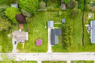 817 Oak St, Manistee, MI 49660 - Photo 37