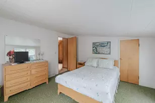 817 Oak St, Manistee, MI 49660 - Photo 21