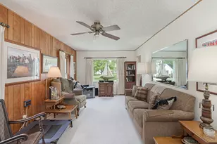 817 Oak St, Manistee, MI 49660 - Photo 5