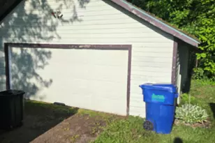 2010 Kerlikowske Rd, Benton Harbor, MI 49022 - Photo 15