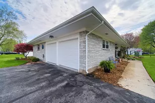 511 Browning Ave, Manistee, MI 49660 - Photo 5