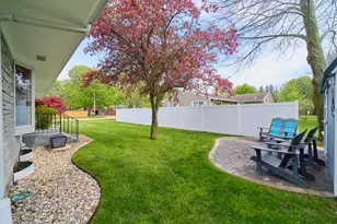 511 Browning Ave, Manistee, MI 49660 - Photo 43