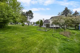210 Whitney Dr, Rochester Hills, MI 48307 - Photo 45