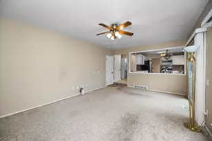 210 Whitney Dr, Rochester Hills, MI 48307 - Photo 21
