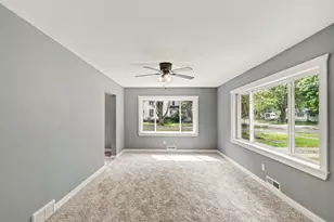 307 Mechanic St, Stockbridge, MI 49285 - Photo 3