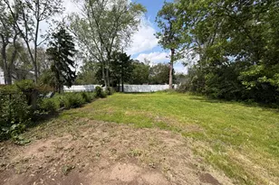 8026 Pembroke Ave, Detroit, MI 48221 - Photo 17