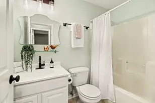 1555 Marilyn Ave, Ludington, MI 49431 - Photo 23