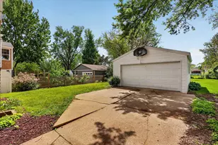 153 Baynton Ave NE, Grand Rapids, MI 49503 - Photo 37