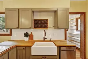 153 Baynton Ave NE, Grand Rapids, MI 49503 - Photo 21
