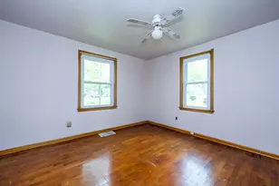 3905 Meadow Ln, Saint Joseph, MI 49085 - Photo 17