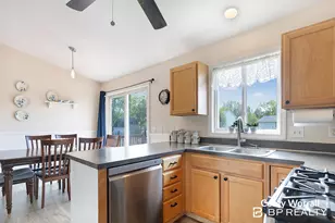 428 Sunbrook St SE, Grand Rapids, MI 49508 - Photo 9