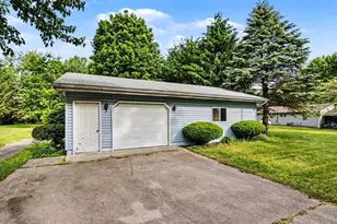 60779 W Oak Dr, Decatur, MI 49045 - Photo 3