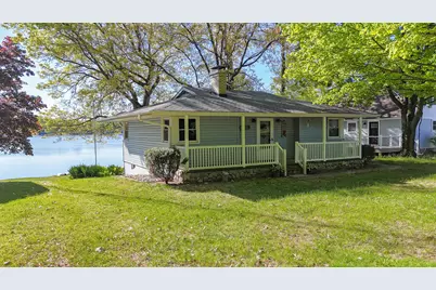 60779 W Oak Drive, Decatur, MI 49045 - Photo 1