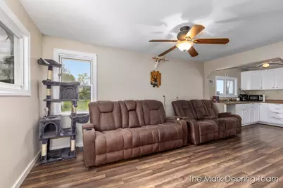 11612 Elm Avenue, Howard City, MI 49329 - Photo 7