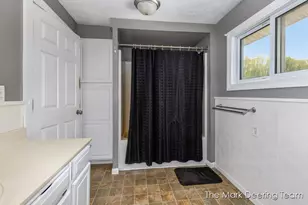 11612 Elm Ave, Howard City, MI 49329 - Photo 21