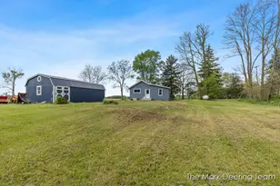 11612 Elm Ave, Howard City, MI 49329 - Photo 25