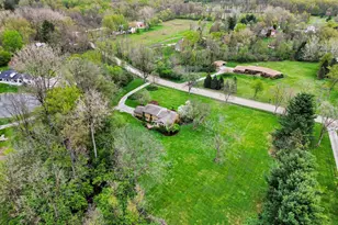 6595 Napier Rd, Plymouth, MI 48170 - Photo 3