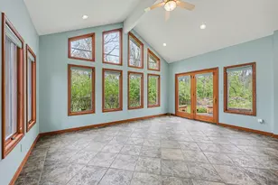 6595 Napier Rd, Plymouth, MI 48170 - Photo 9