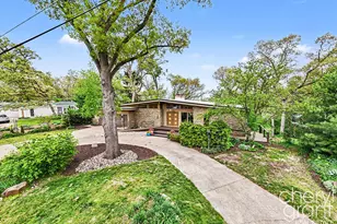 3255 Dorais Dr NE, Grand Rapids, MI 49525 - Photo 3