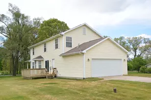 31900 Pawton Ln, Paw Paw, MI 49079 - Photo 3