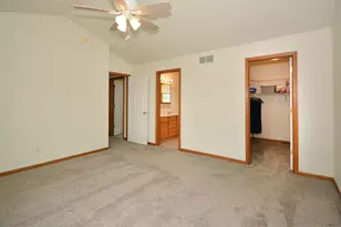 31900 Pawton Ln, Paw Paw, MI 49079 - Photo 17