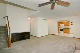 31900 Pawton Ln, Paw Paw, MI 49079 - Photo 5