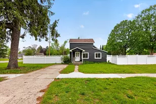 252 W Stimson Ave, Reed City, MI 49677 - Photo 1