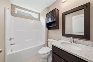 4032 Stoneridge Dr, Jackson, MI 49203 - Photo 31