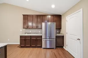 4032 Stoneridge Dr, Jackson, MI 49203 - Photo 13