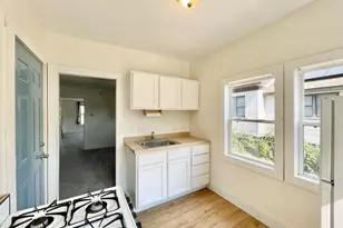 2130 Bourdon St, Muskegon, MI 49441 - Photo 11
