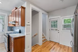 715 3 Mile Rd NE, Grand Rapids, MI 49505 - Photo 17