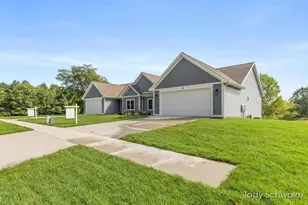 748 Noble Dr, Belding, MI 48809 - Photo 1