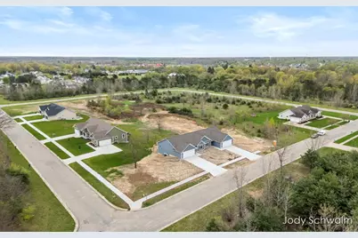 748 Noble Drive, Belding, MI 48809 - Photo 29