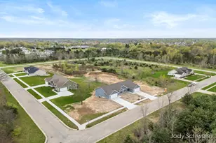 748 Noble Dr, Belding, MI 48809 - Photo 29
