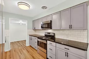 2620 Kraft Ave SE, Grand Rapids, MI 49546 - Photo 13