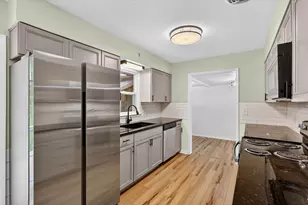 2620 Kraft Ave SE, Grand Rapids, MI 49546 - Photo 11
