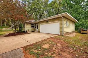 2620 Kraft Ave SE, Grand Rapids, MI 49546 - Photo 31