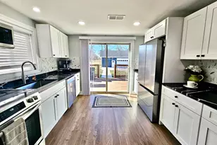 1982 S Benton Center Rd, Benton Harbor, MI 49022 - Photo 9
