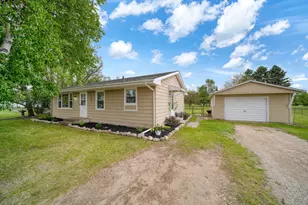283 Somerset Dr, Cement City, MI 49233 - Photo 3