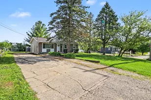 301 Pine Street NE, Cedar Springs, MI 49319 - Photo 1