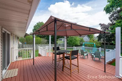 146 Sunnyview Drive SW, Grandville, MI 49418 - Photo 25