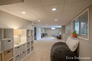 146 Sunnyview Dr SW, Grandville, MI 49418 - Photo 21