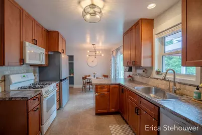 146 Sunnyview Drive SW, Grandville, MI 49418 - Photo 13