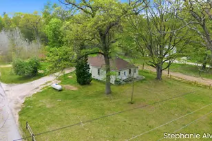 1560 E McMillan Rd, Muskegon, MI 49445 - Photo 11