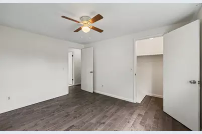 23227 Middlebelt Road, Farmington, MI 48336 - Photo 17