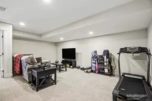 1018 Castlebay Way, Hudsonville, MI 49426 - Photo 11